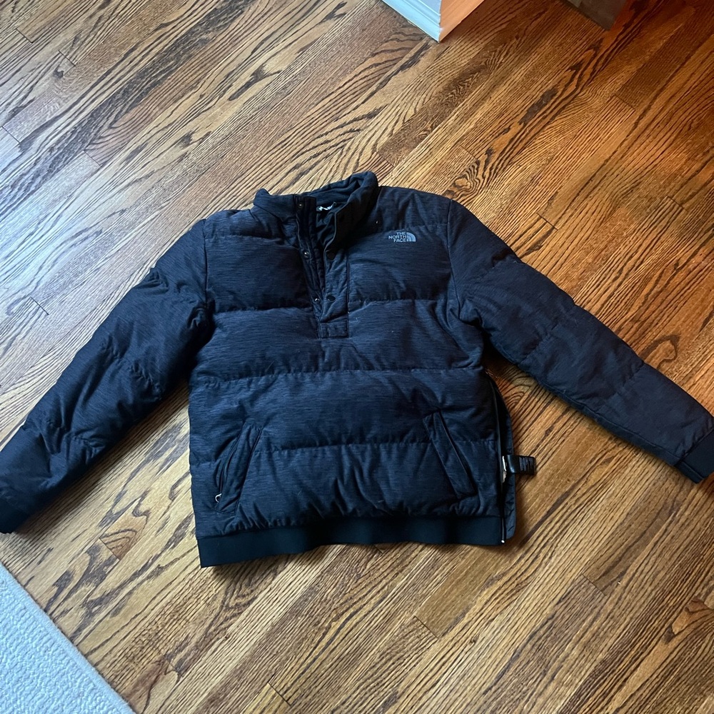 The North Face Men's Charcoal Puffer Jacket